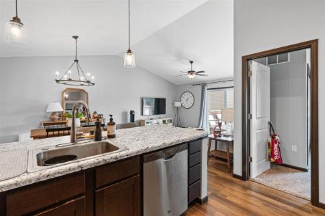 347 Cypress Court Solon IA 52333