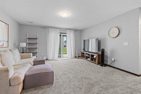 347 Cypress Court Solon IA 52333