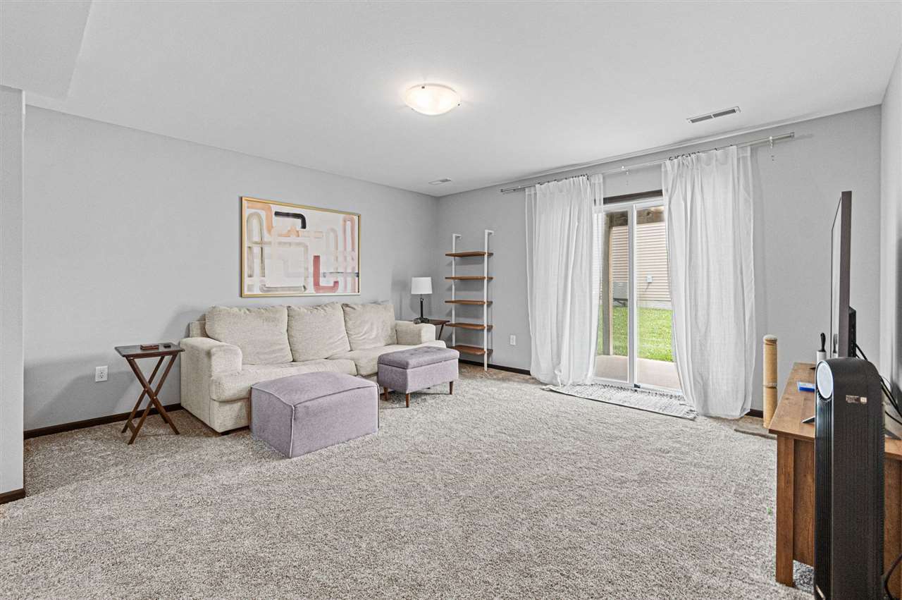347 Cypress Court Solon IA 52333
