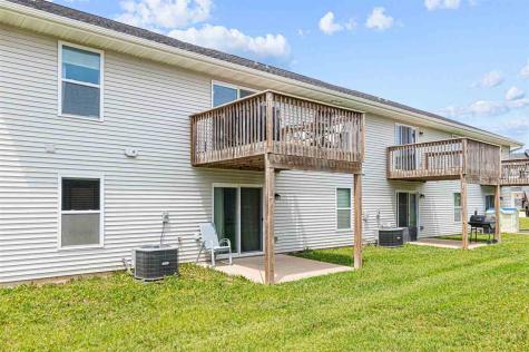 347 Cypress Court Solon IA 52333
