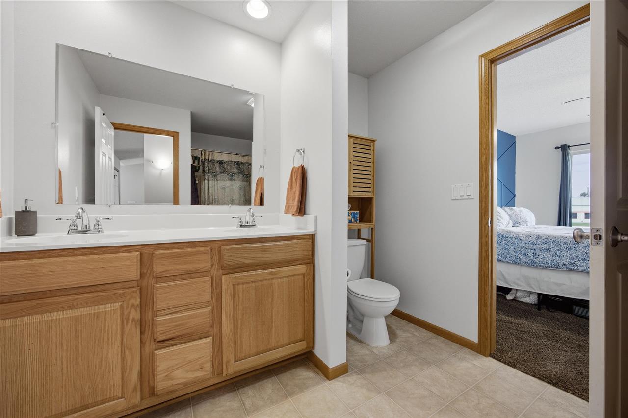 1410 Gentry Lane North Liberty IA 52317
