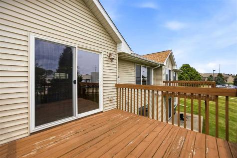 1410 Gentry Lane North Liberty IA 52317