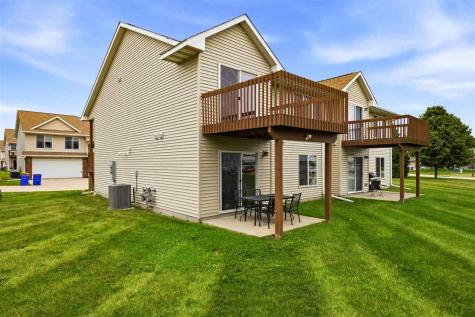 1410 Gentry Lane North Liberty IA 52317