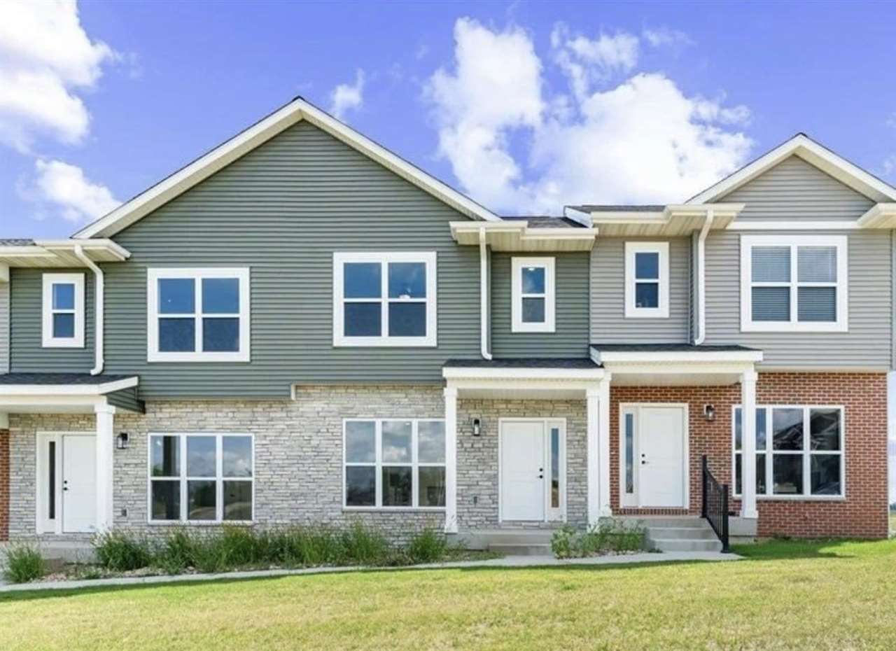 316 Sycamore Drive West Branch IA 52358