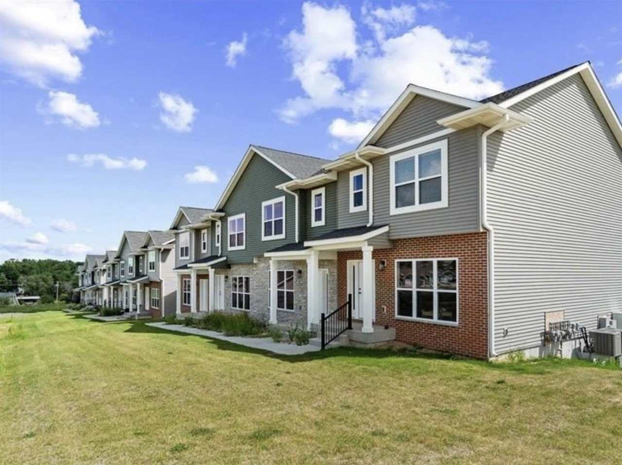 316 Sycamore Drive West Branch IA 52358