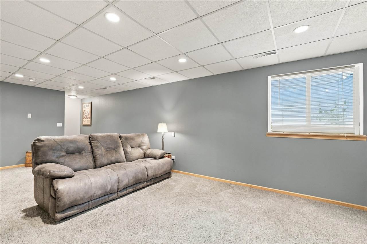 548 Sicily Court North Liberty IA 52317