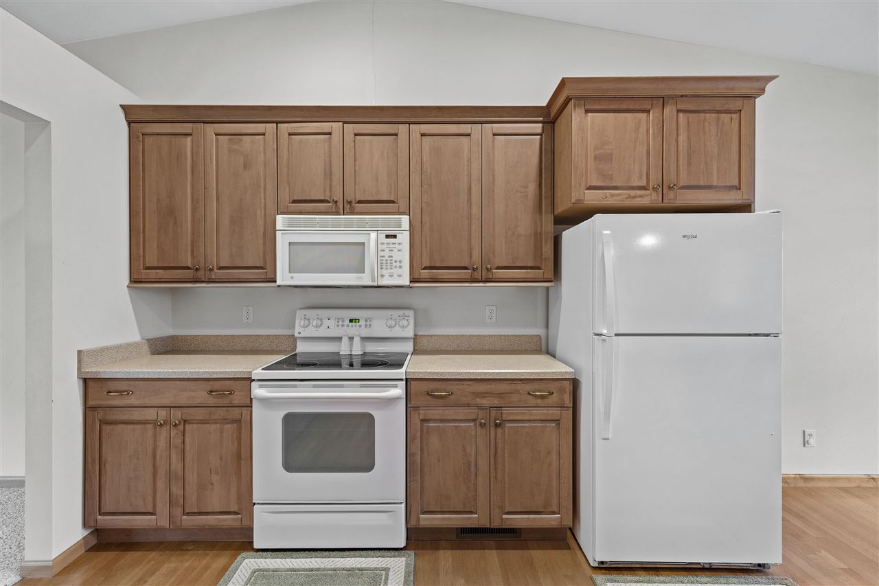 664 J Avenue NE Cedar Rapids IA 52402