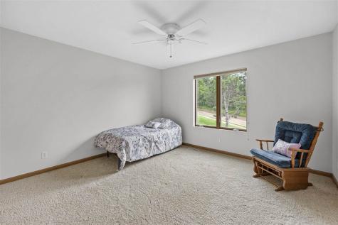 664 J Avenue NE Cedar Rapids IA 52402