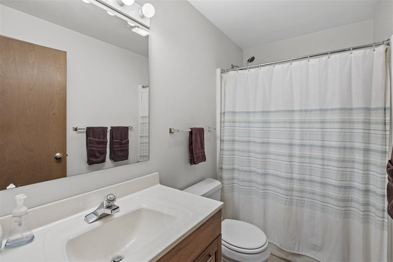 664 J Avenue NE Cedar Rapids IA 52402