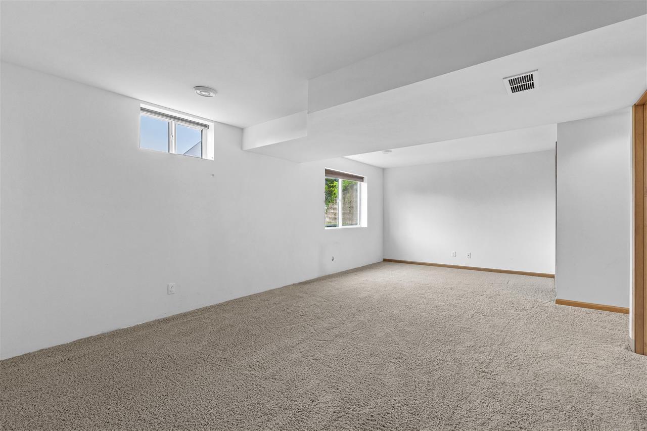 664 J Avenue NE Cedar Rapids IA 52402