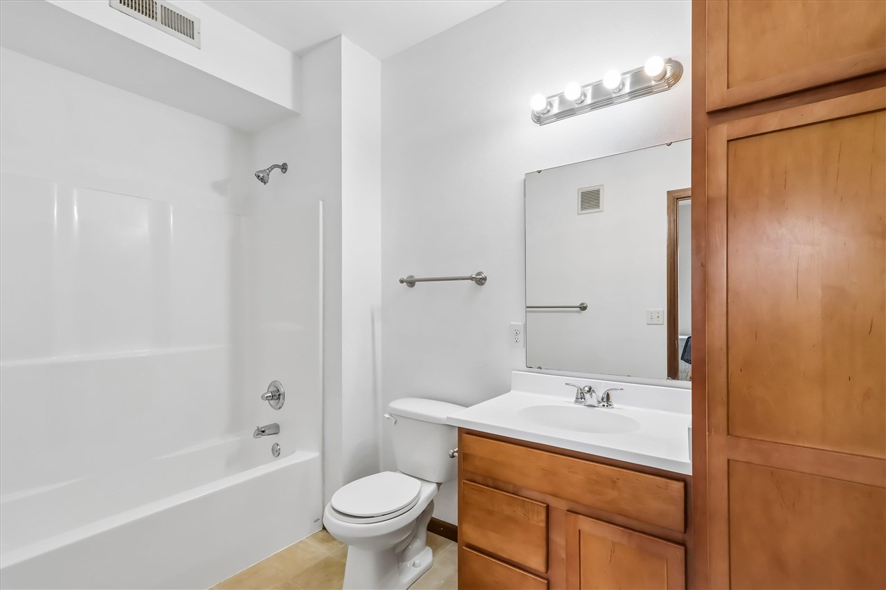 1010 Rachael Street North Liberty IA 52317