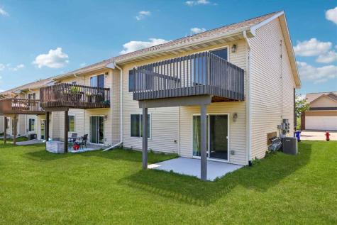 1873 Goose Lake Circle North Liberty IA 52317