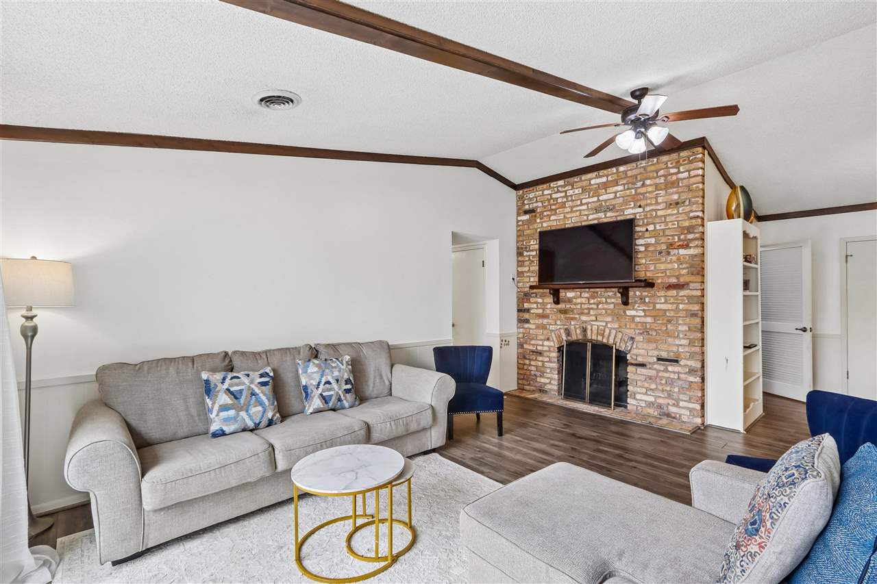 1512 1st Avenue Coralville IA 52241