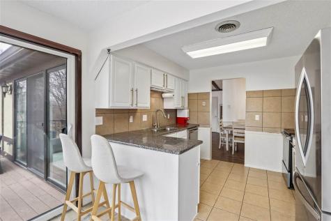 1512 1st Avenue Coralville IA 52241