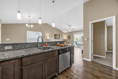 380 Tanglewood Drive Solon IA 52333
