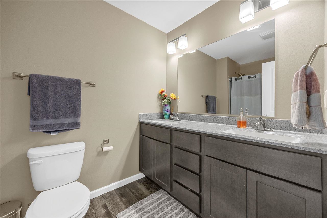 380 Tanglewood Drive Solon IA 52333