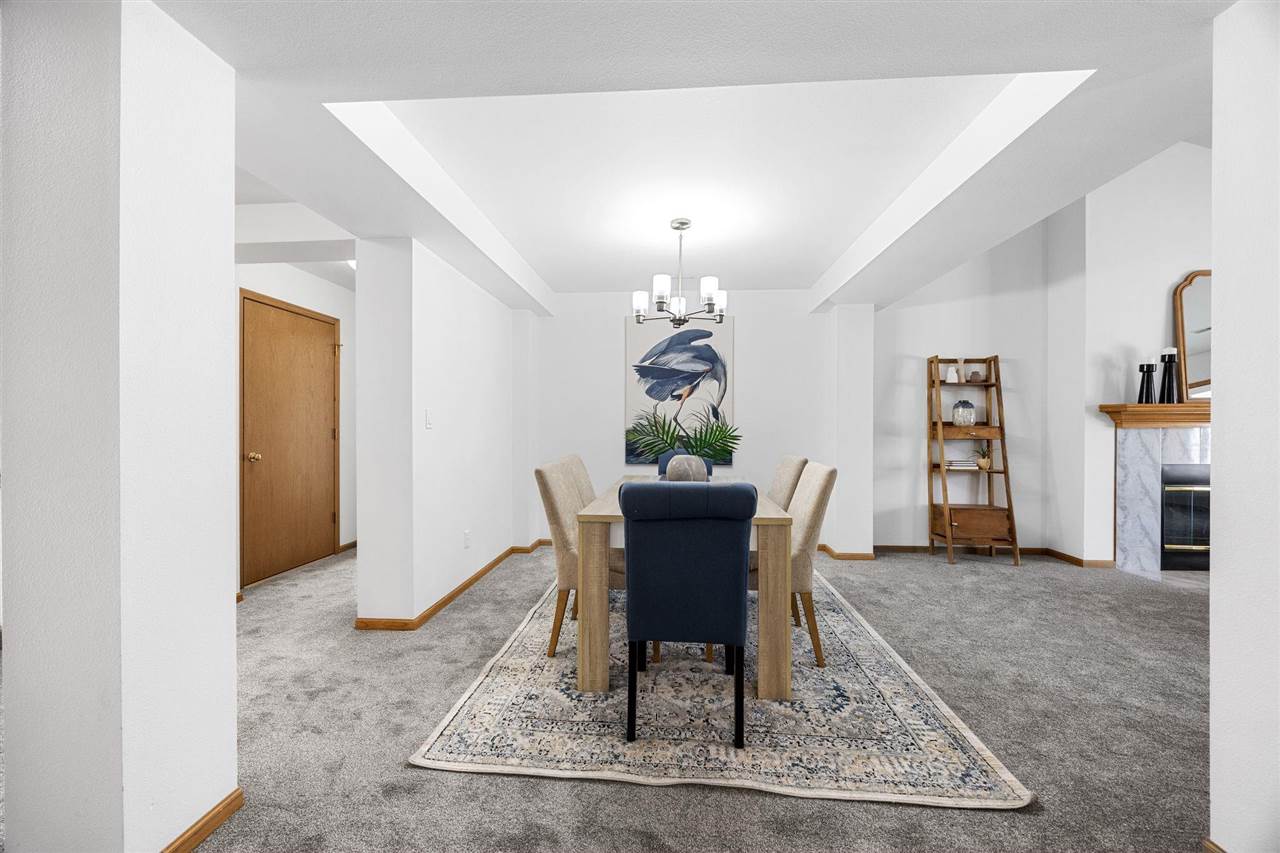 15 Camborne Circle Iowa City IA 52245