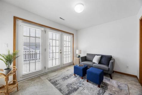 15 Camborne Circle Iowa City IA 52245