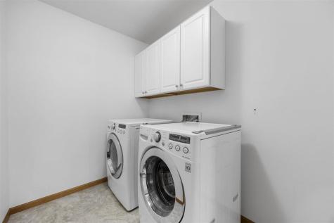15 Camborne Circle Iowa City IA 52245