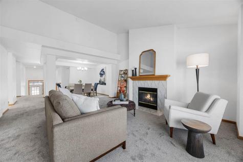 15 Camborne Circle Iowa City IA 52245