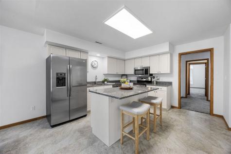 15 Camborne Circle Iowa City IA 52245