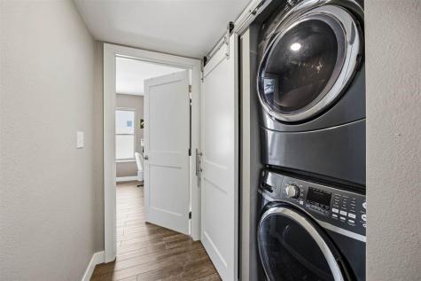 332 S Linn Street Iowa City IA 52240