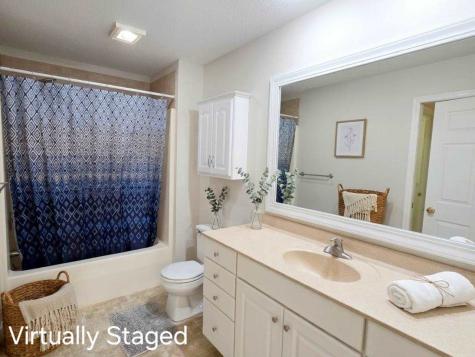 832 West Side Drive Iowa City IA 52246