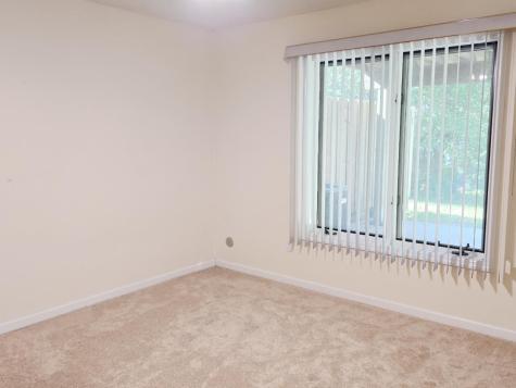 832 West Side Drive Iowa City IA 52246