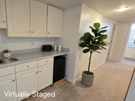 832 West Side Drive Iowa City IA 52246
