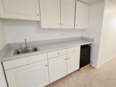 832 West Side Drive Iowa City IA 52246