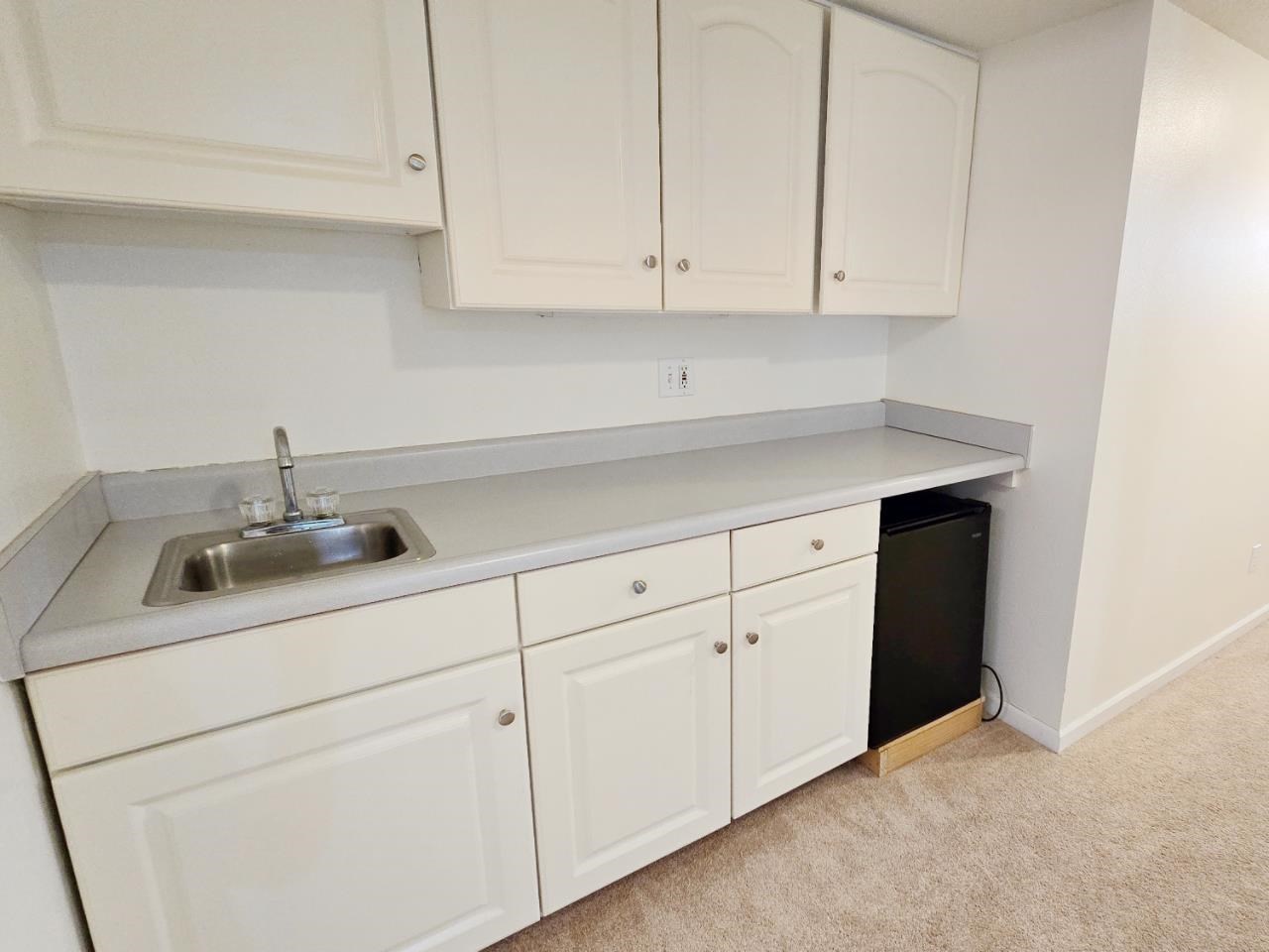 832 Westside Drive Iowa City IA 52246