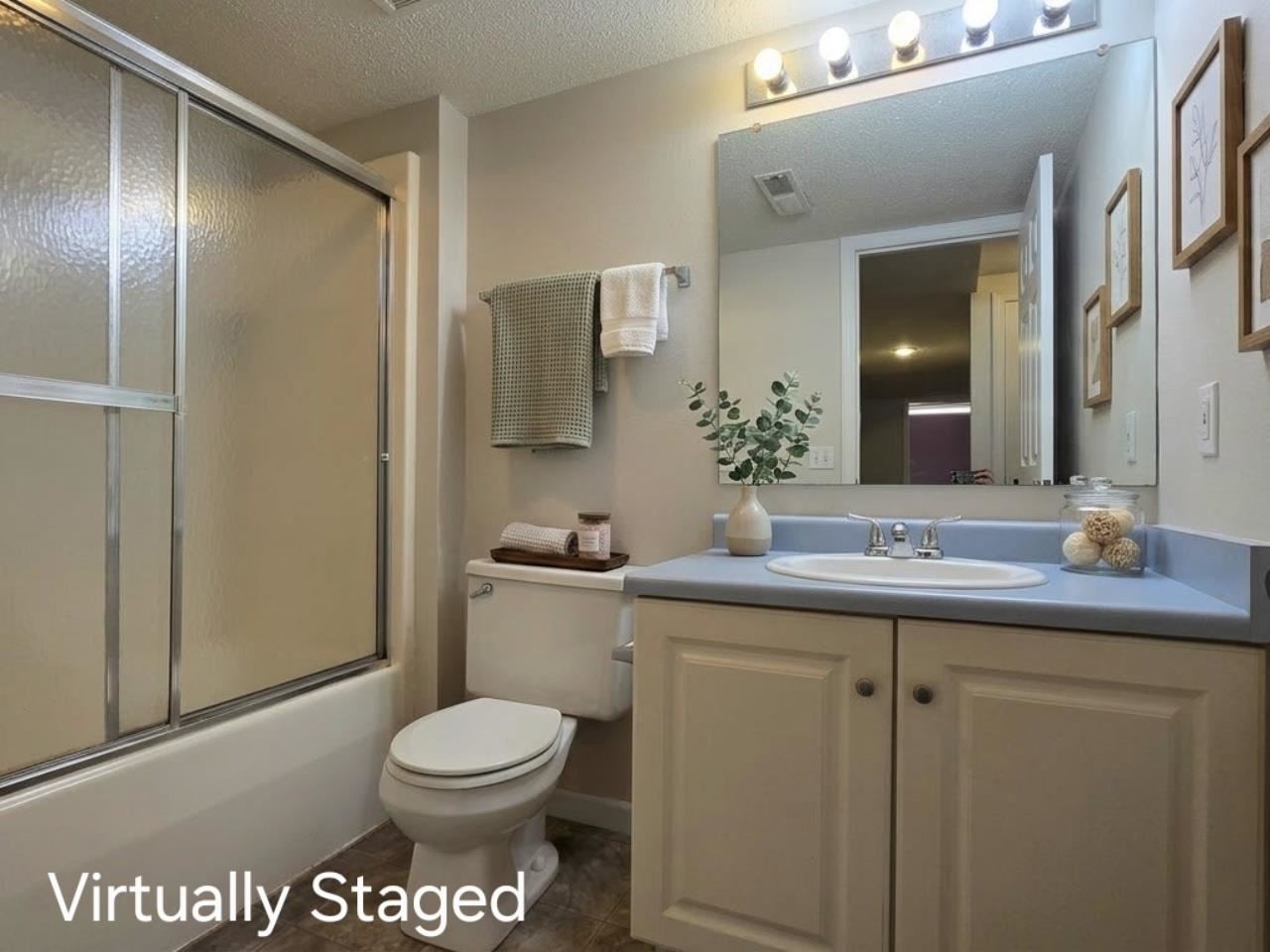 832 Westside Drive Iowa City IA 52246