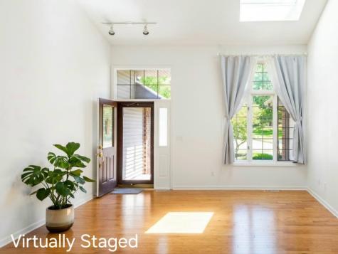 832 West Side Drive Iowa City IA 52246