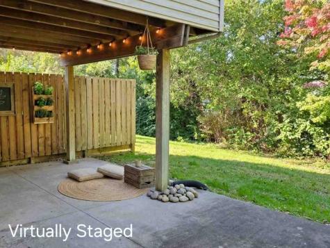 832 West Side Drive Iowa City IA 52246