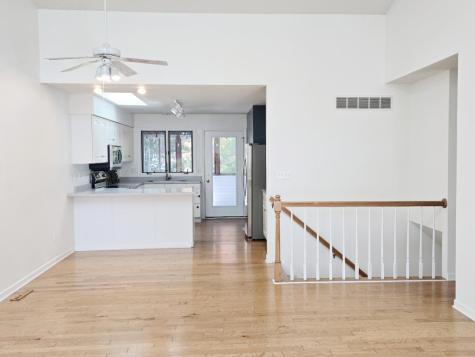 832 West Side Drive Iowa City IA 52246