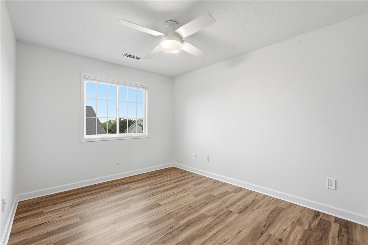 1079 74th Street NE Cedar Rapids IA 52402