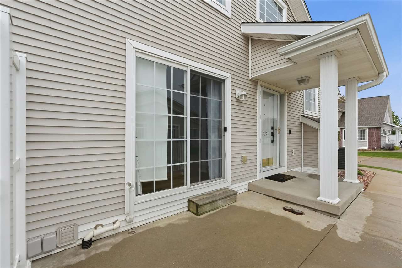 1079 74th Street NE Cedar Rapids IA 52402