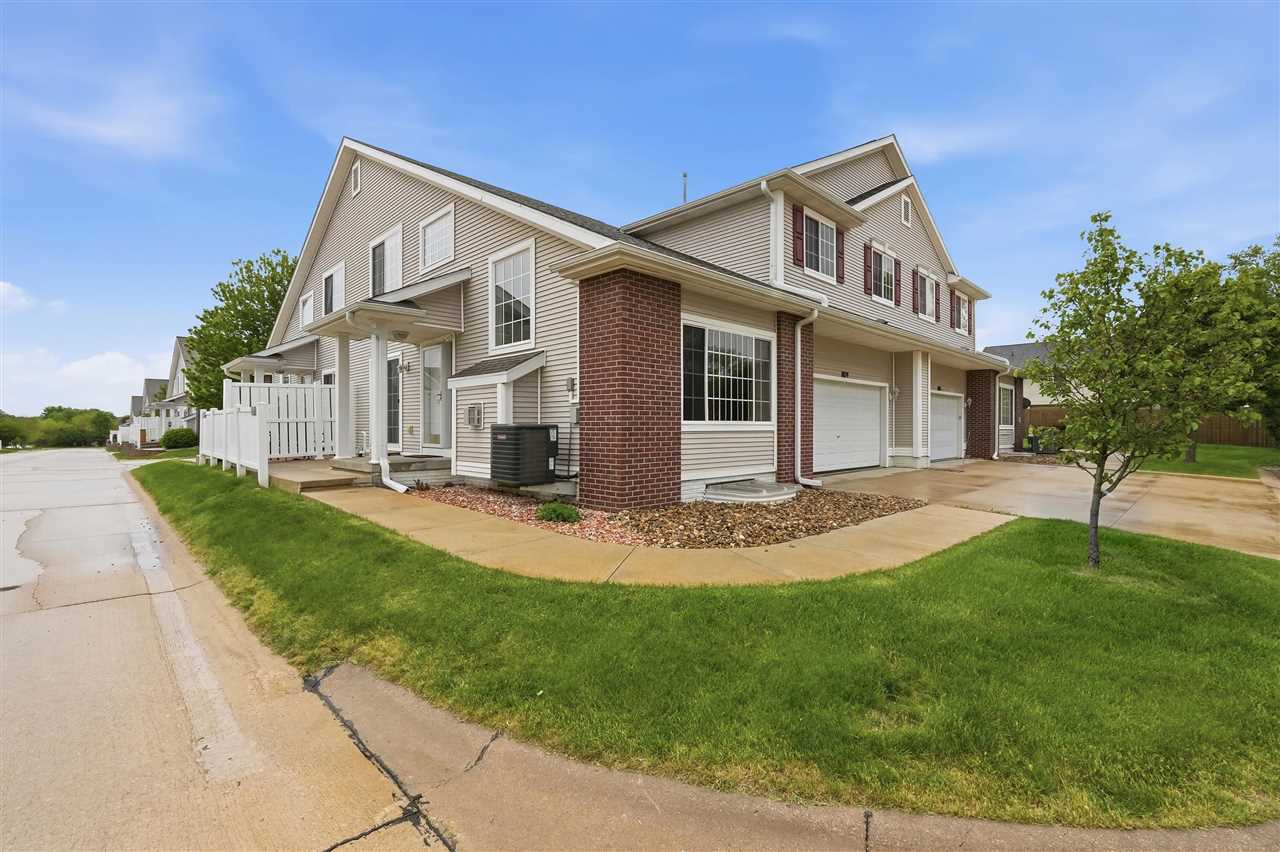 1079 74th Street NE Cedar Rapids IA 52402