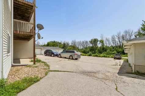409 James Boulevard Oxford IA 52322