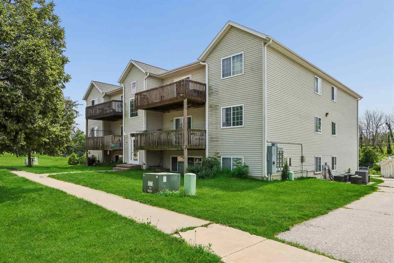 409 James Boulevard Oxford IA 52322