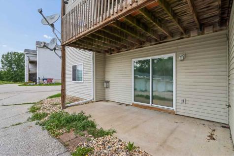 409 James Boulevard Oxford IA 52322