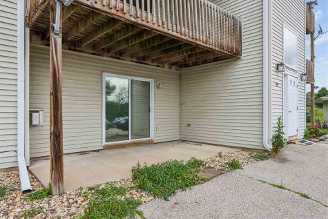 409 James Boulevard Oxford IA 52322