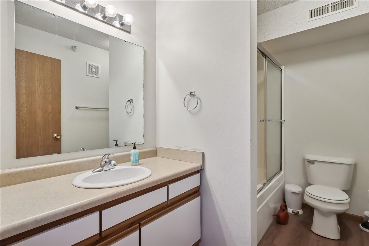 2548 Rushmore Drive Iowa City IA 52246