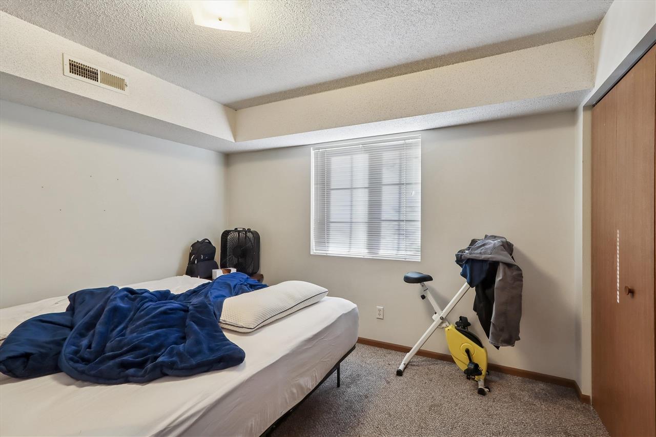 2548 Rushmore Drive Iowa City IA 52246