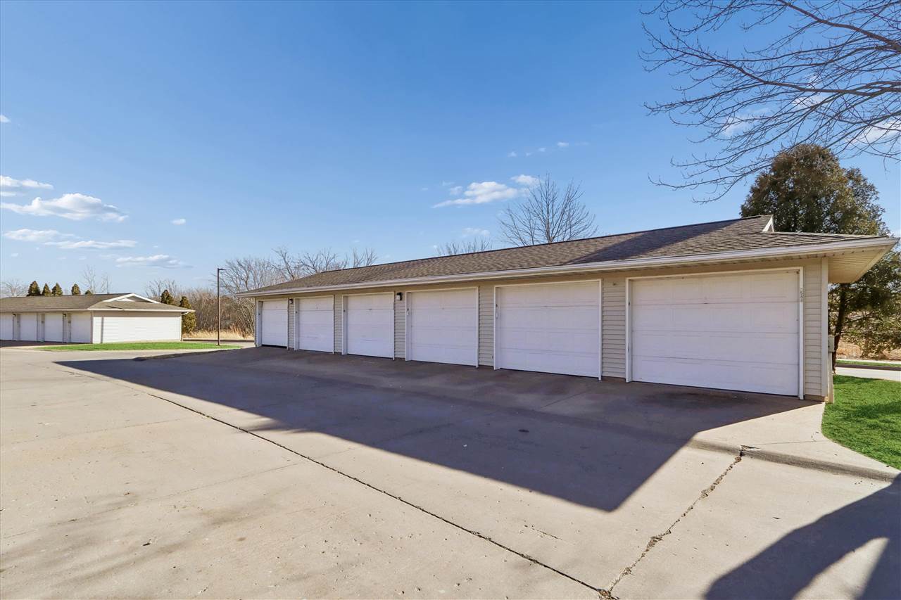 2548 Rushmore Drive Iowa City IA 52246
