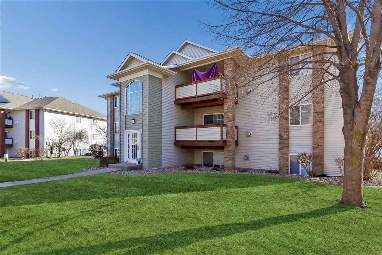 2548 Rushmore Drive Iowa City IA 52246