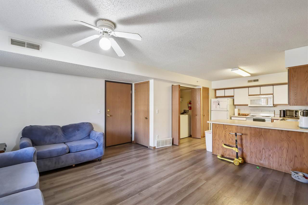 2548 Rushmore Drive Iowa City IA 52246
