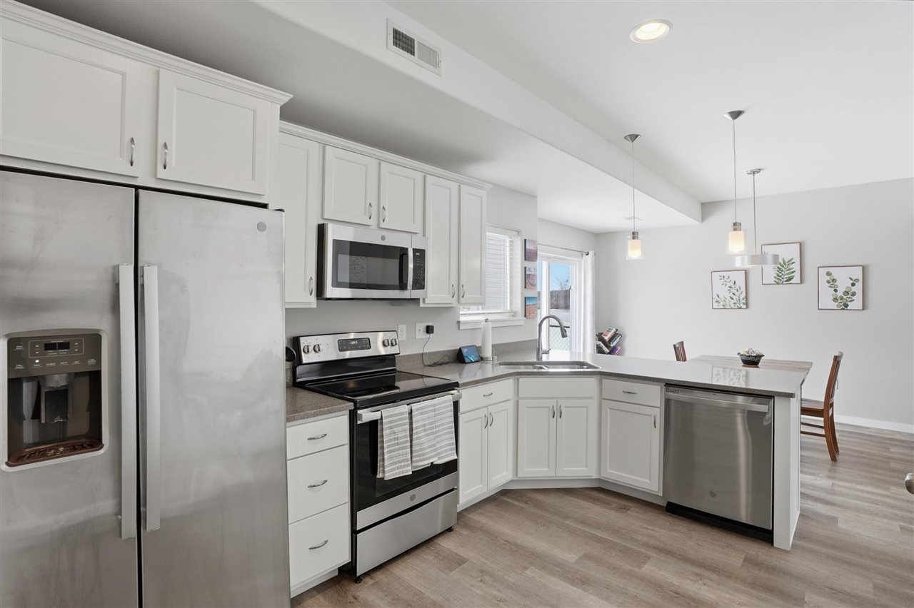 472 Iris Court Tiffin IA 52340