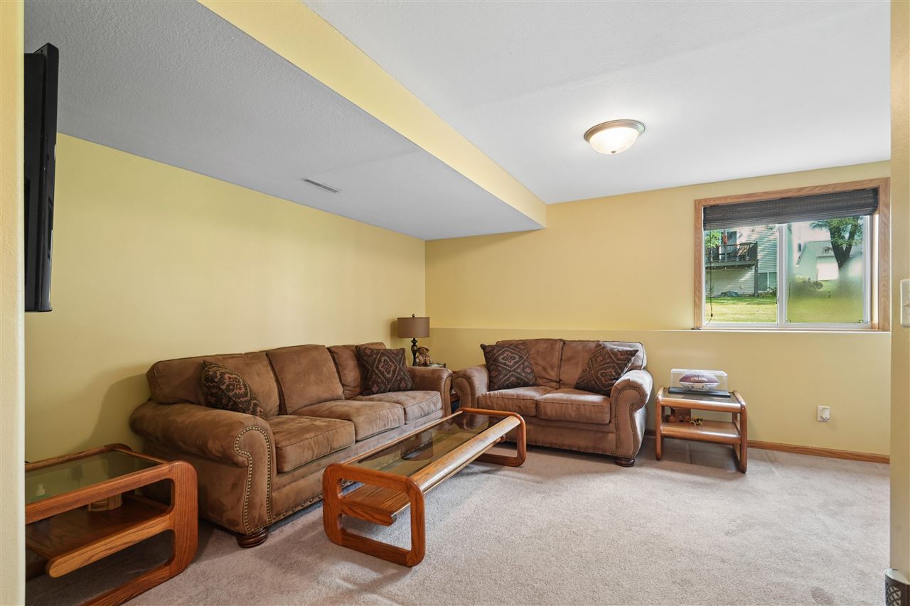 3020 SW Samuel Court Cedar Rapids IA 52404