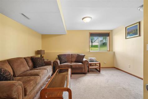 3020 SW Samuel Court Cedar Rapids IA 52404